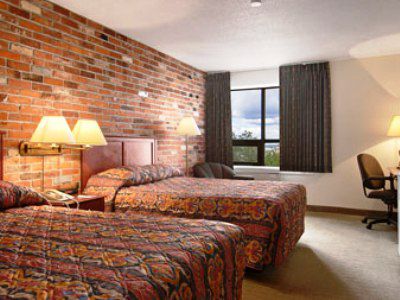 Super 8 By Wyndham On 3* Timmins